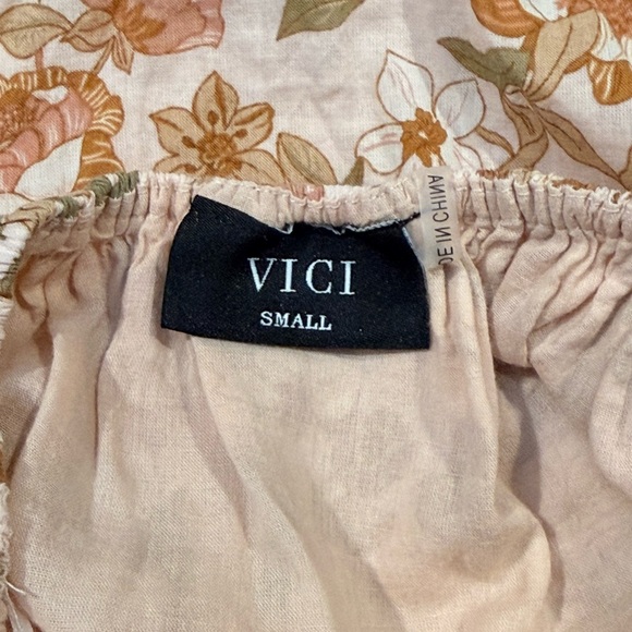 Vici Floral Mini Dress with Puff Sleeves - Picture 3 of 4